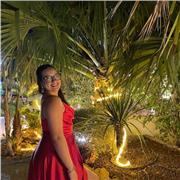 Soy una chica de que le encanta dar clase con niños desde 3 hasta 12 años, más o menos.